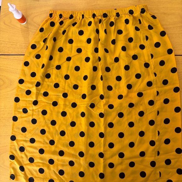 vintage polka dot yellow skirt , waist stretch *handmade* looking for best offer - Picture 2 of 6